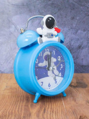 Часы-будильник «Astronaut on the moon» - Фото 2
