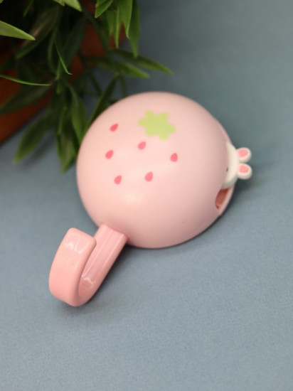 Крючок самоклеящийся «Hello strawberry»
