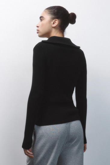 Свитер женский