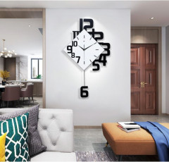 Часы настенные с мятником «Асимметрия» - Фото 2