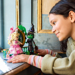 Конструктор Wicked 75682 Фигурки Эльфабы и Глинды. Elphaba & Glinda Figures - Фото 14