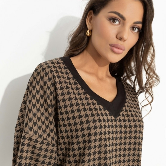 Свитшот женский «Весьма изящна»