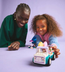 Конструктор Friends 42644 Грузовик с мороженым Хартлейк-Сити. Heartlake City Ice Cream Truck - Фото 7