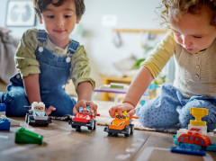 Конструктор Duplo 10445  Гоночные машины и пилоты команды F1. F1® Team Race Cars & Drivers - Фото 9