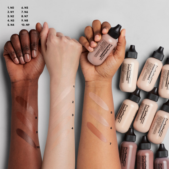 Тональная основа для лица и тела «Face and Body Foundation», оттенок N5