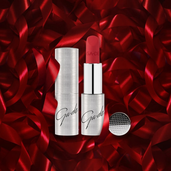 Помада для губ с мягким матовым финишем Soft Matte Lipstick, тон 807 Chicago