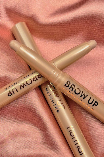 Карандаш-хайлайтер для бровей «Brow Up Highlighter», оттенок 002 Rose Gold