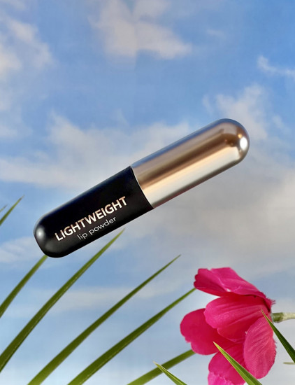 Помада для губ «Lightweight Lip Powder Lipstick», тон 007 Coffee With Friends