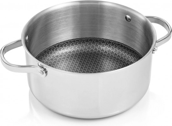 Кастрюля с крышкой