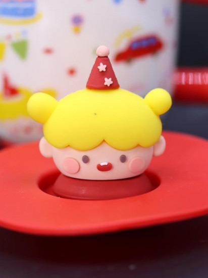 Кружка с крышкой «Birthday party»