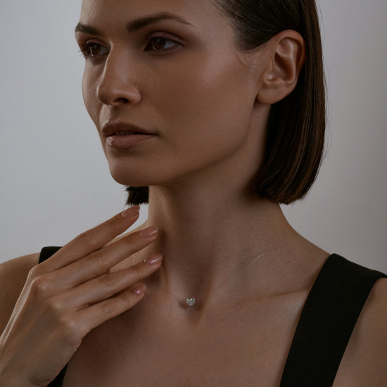 Колье из серебра с фианитом