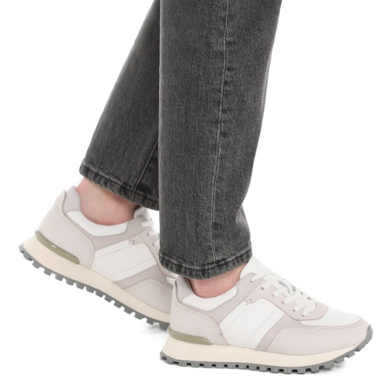 Кроссовки женские