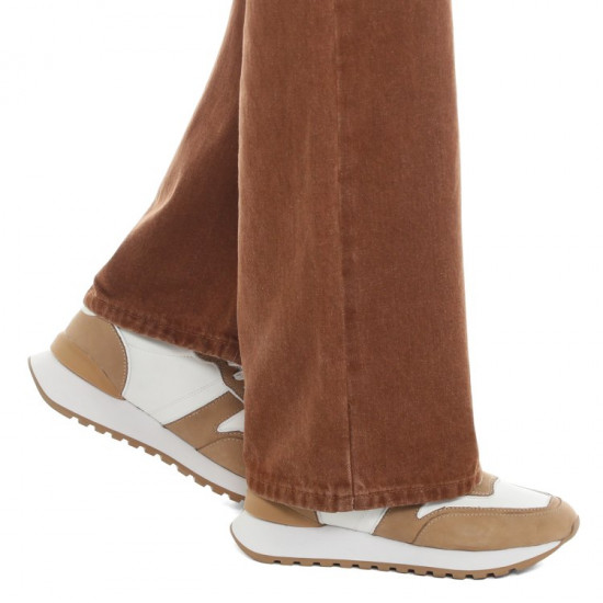 Кроссовки женские