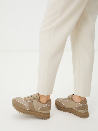 Кроссовки женские