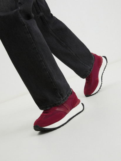 Кроссовки женские