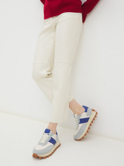 Кроссовки женские