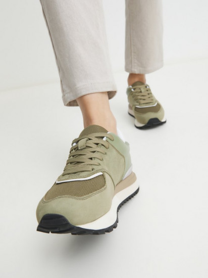 Кроссовки женские