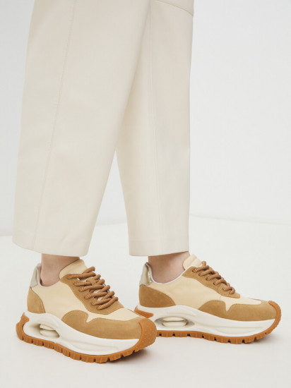 Кроссовки женские