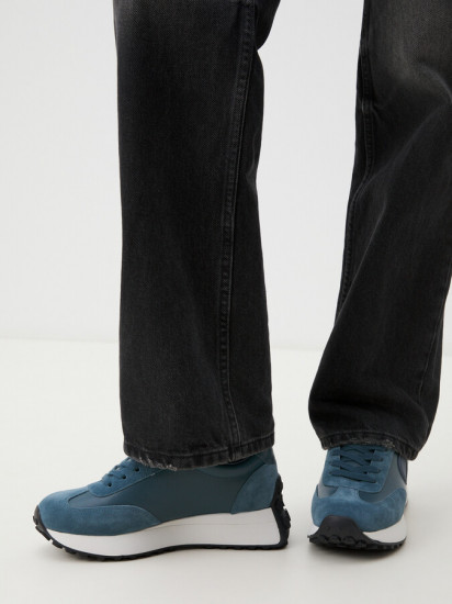 Кроссовки женские