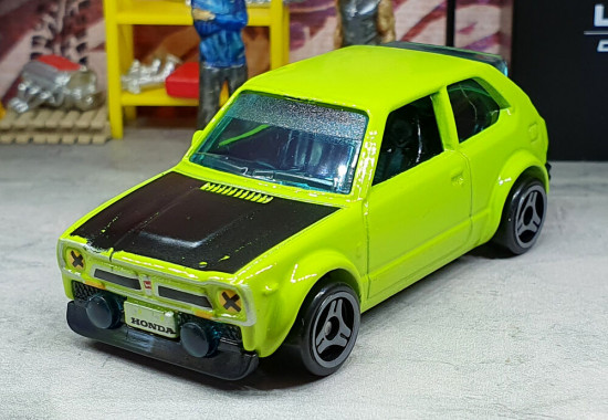 Машинка коллекционная «73 Honda Civic Custom»