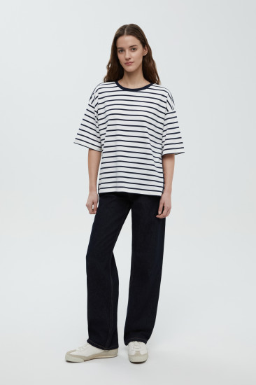 Футболка женская в полоску свободного силуэта