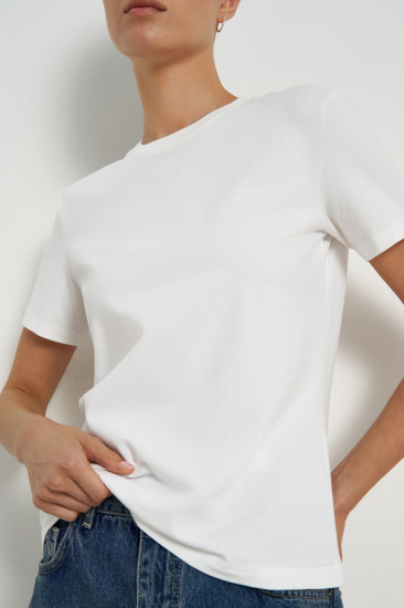 Футболка женская приталенного силуэта