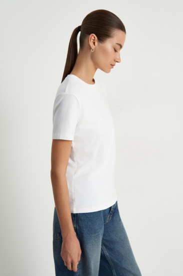 Футболка женская приталенного силуэта