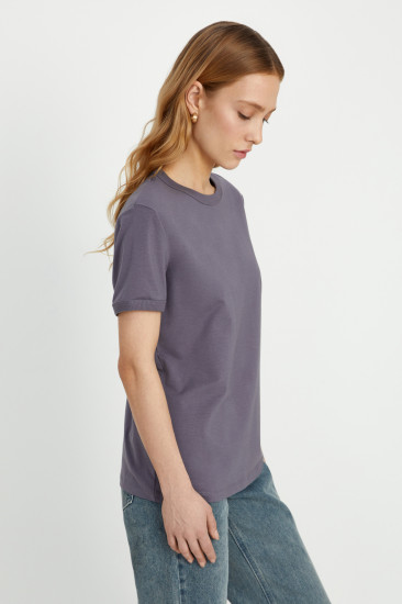 Футболка женская приталенного силуэта