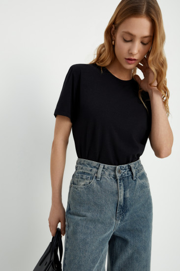 Футболка женская приталенного силуэта