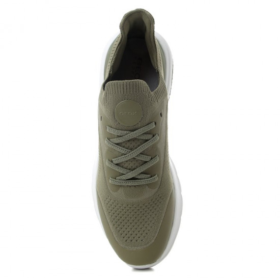 Кроссовки женские