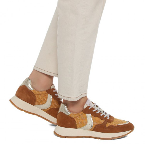 Кроссовки женские