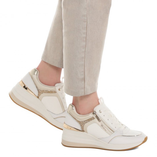 Кроссовки женские