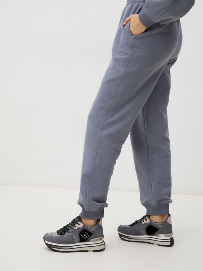 Кроссовки женские