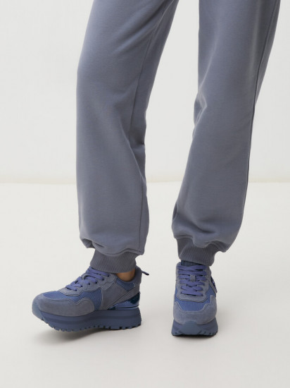 Кроссовки женские