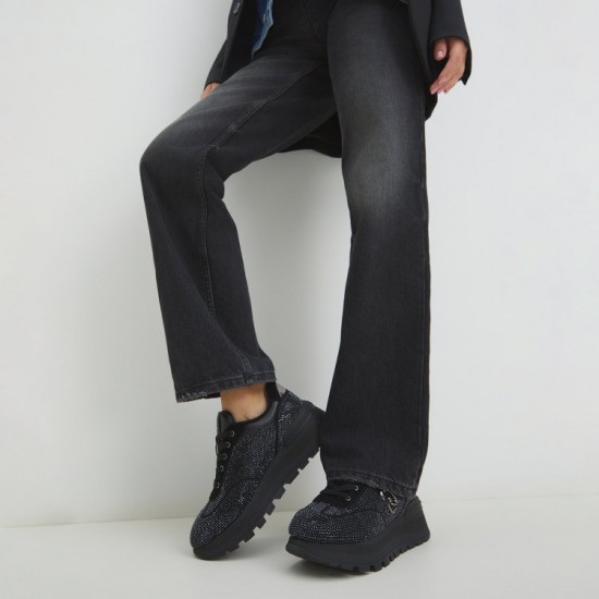 Кроссовки женские