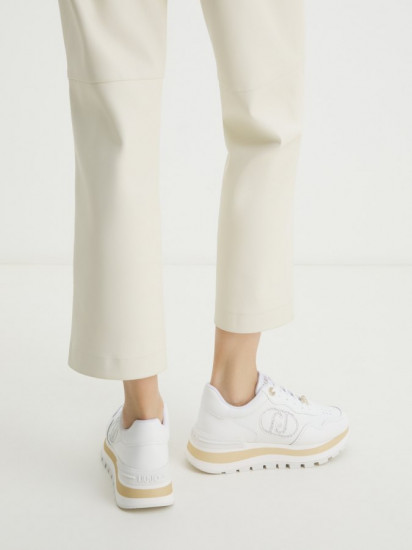 Кроссовки женские