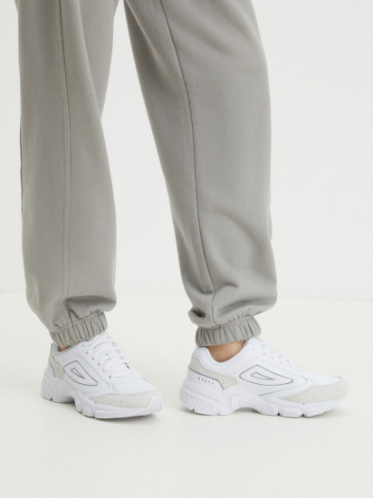 Кроссовки женские