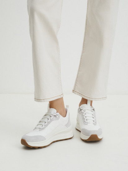 Кроссовки женские