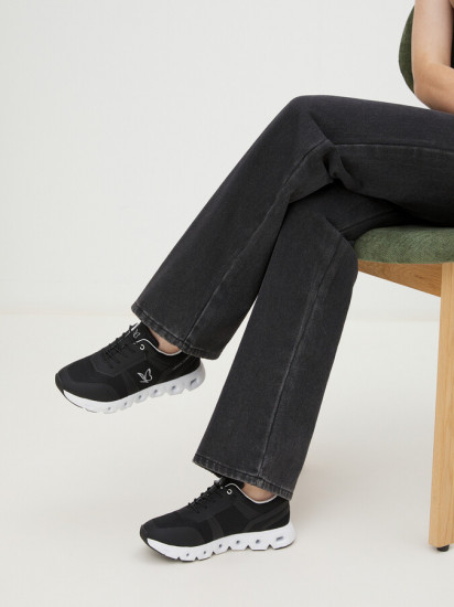 Кроссовки женские