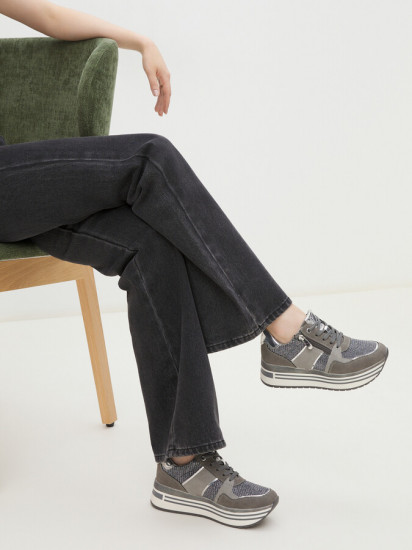 Кроссовки женские