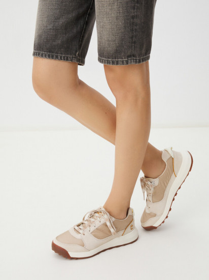 Кроссовки женские