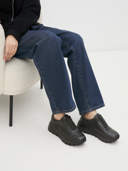 Кроссовки женские