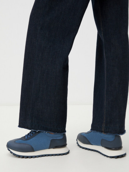 Кроссовки женские