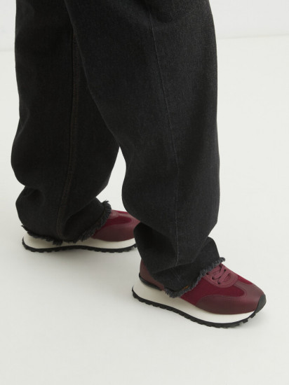 Кроссовки женские