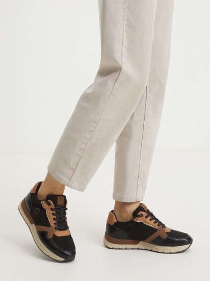 Кроссовки женские