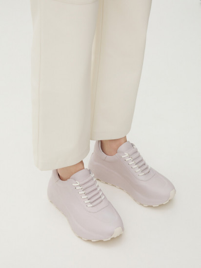 Кроссовки женские