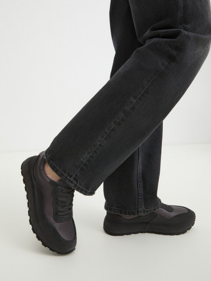 Кроссовки женские