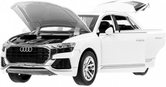 Машина «Audi Q8»