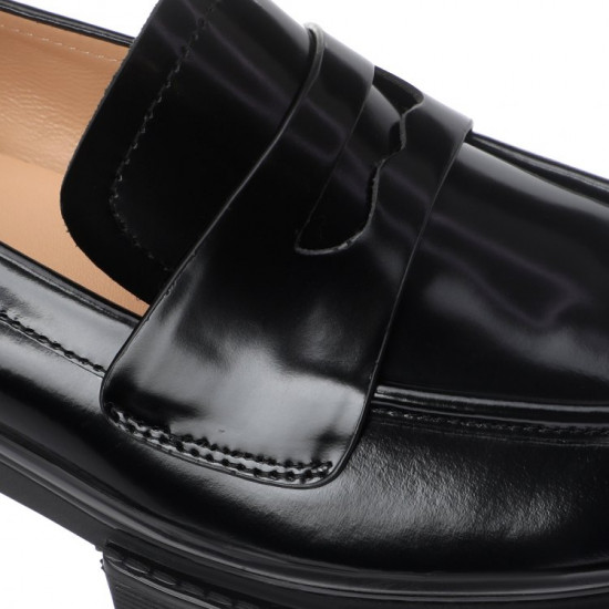 Лоферы женские