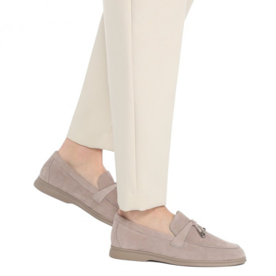 Лоферы женские